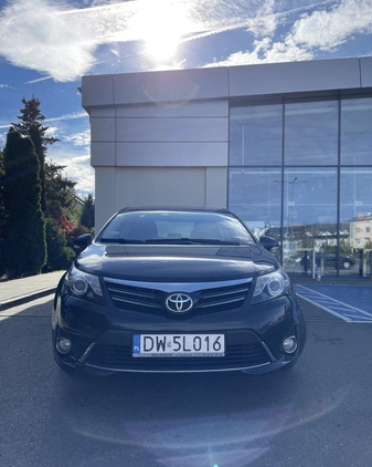 Toyota Avensis cena 31900 przebieg: 199900, rok produkcji 2012 z Wrocław małe 326